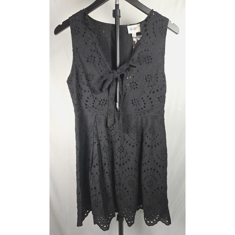 Black Eyelet Embroidered Dress Sz Large NWT Sleeveless Fit & Flare Scalloped hem